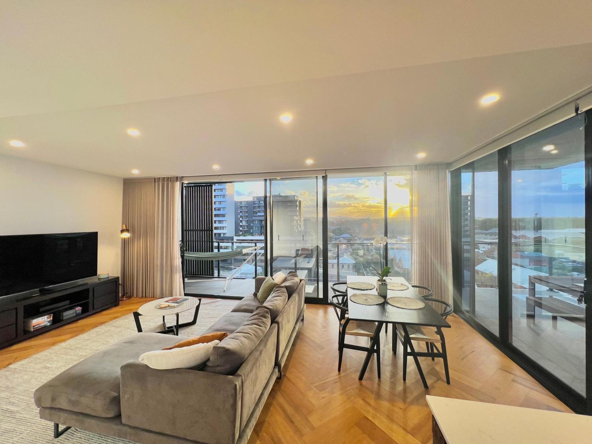 Harbour Towers, Newcastle'S Elite Apartment Stays, Free Parking & Tram Access Exterior photo