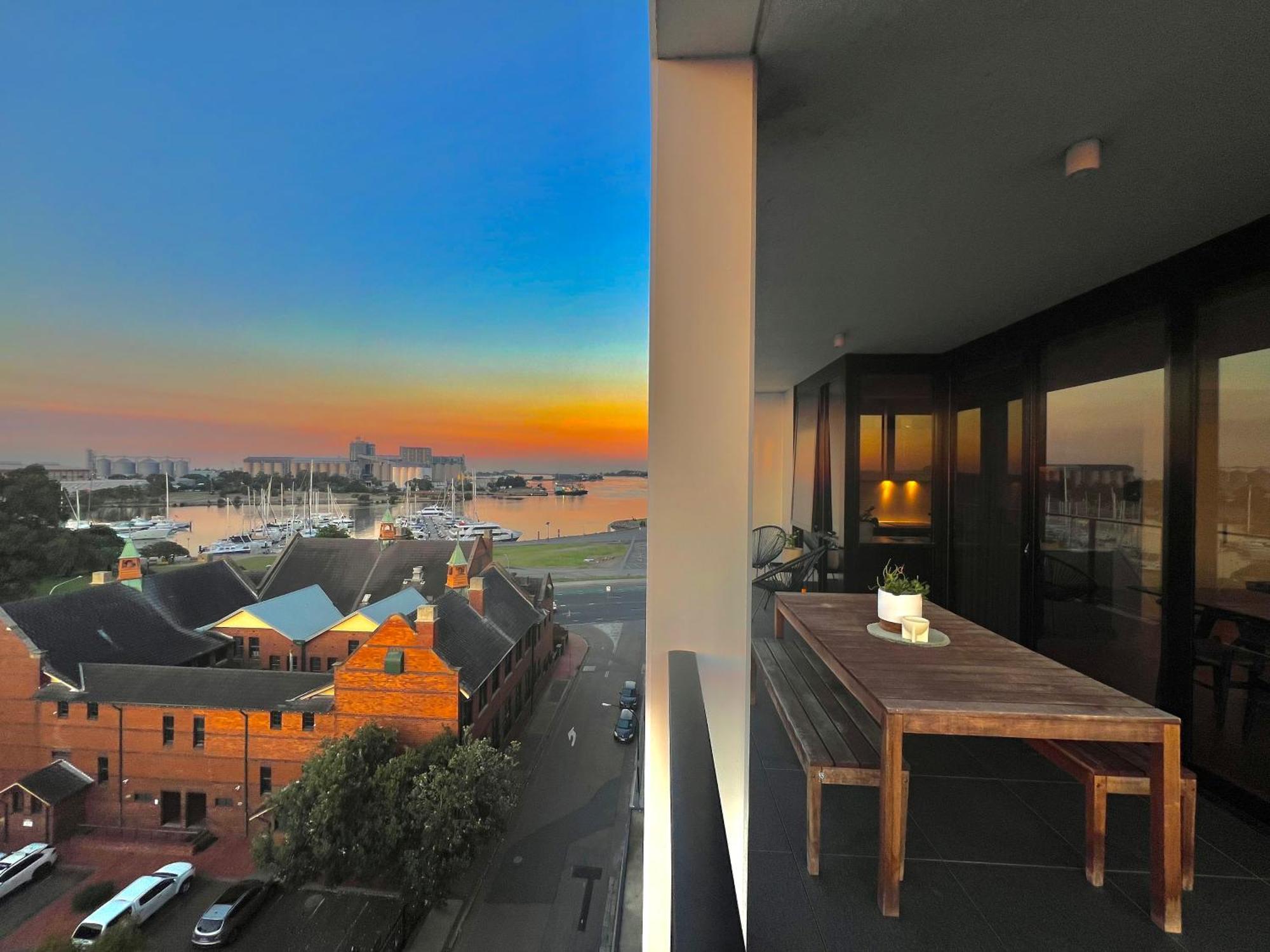 Harbour Towers, Newcastle'S Elite Apartment Stays, Free Parking & Tram Access Exterior photo